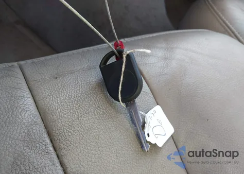 2007 Mercury Grand Marquis Ls z USA, uszkodzony, nr VIN 2MEFM75V97X620142